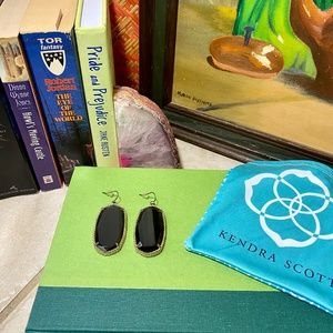 Vintage Kendra Scott Deily Earrings in Black Cats Eye And Gold